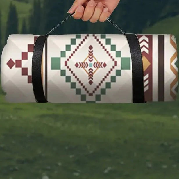 Portable Camping Blanket – Durable, Gray, for Camping, Picnics, and Outdoor Activities