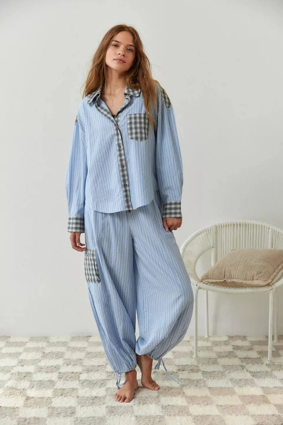 Pyjama Femme Confort en Tissu Doux, Haut Boutonné et Pantalon à Cordon