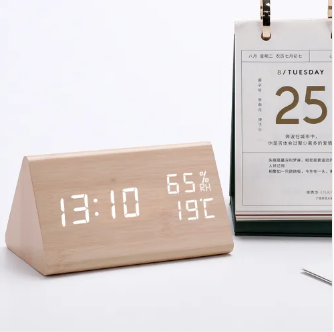 Wooden LED Clock – Natural Wood Finish, Elegant, and Voice-Controlled for the Living Room or Bedroom