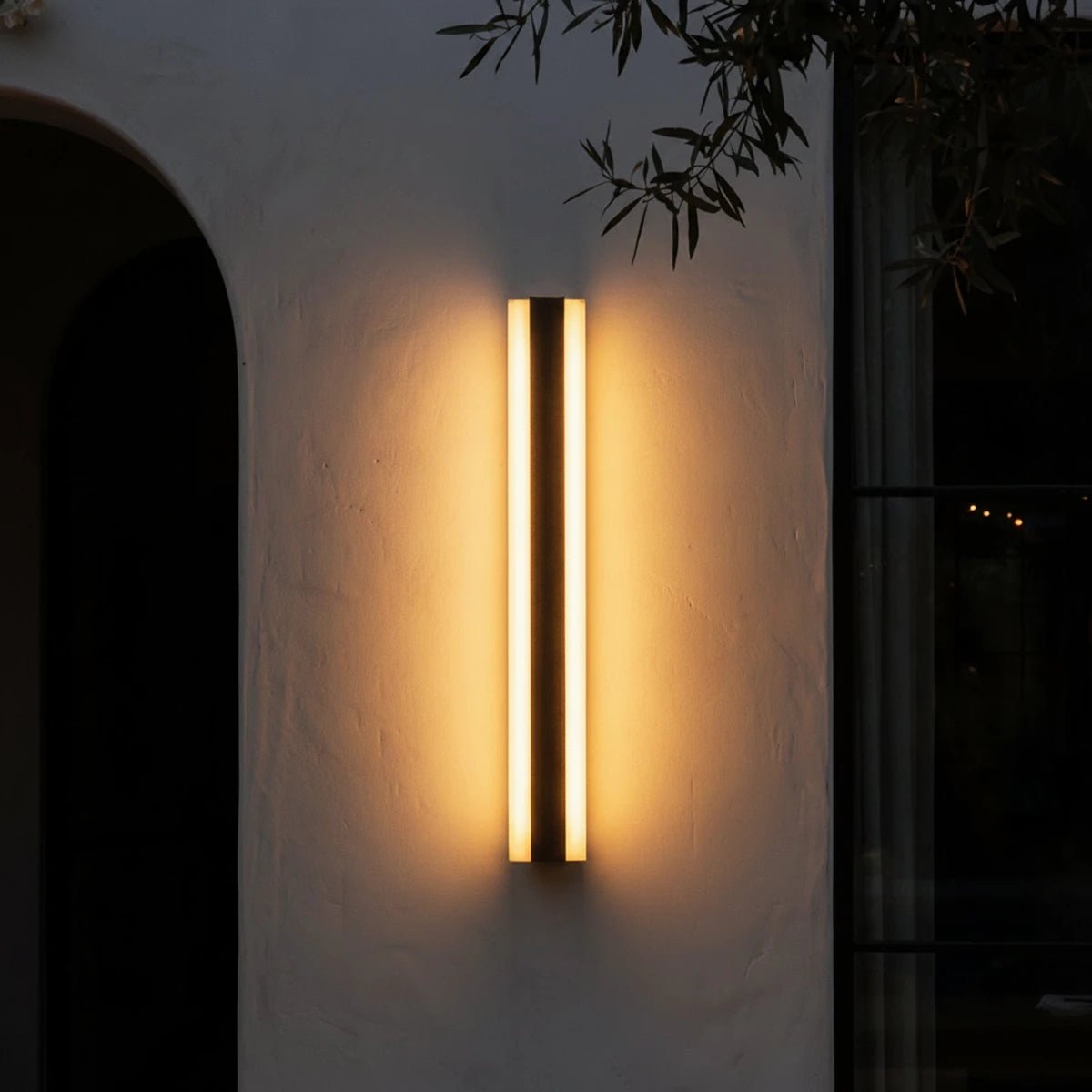 Modern Metal Outdoor Wall Lamp Dual Vertical Panels View 11