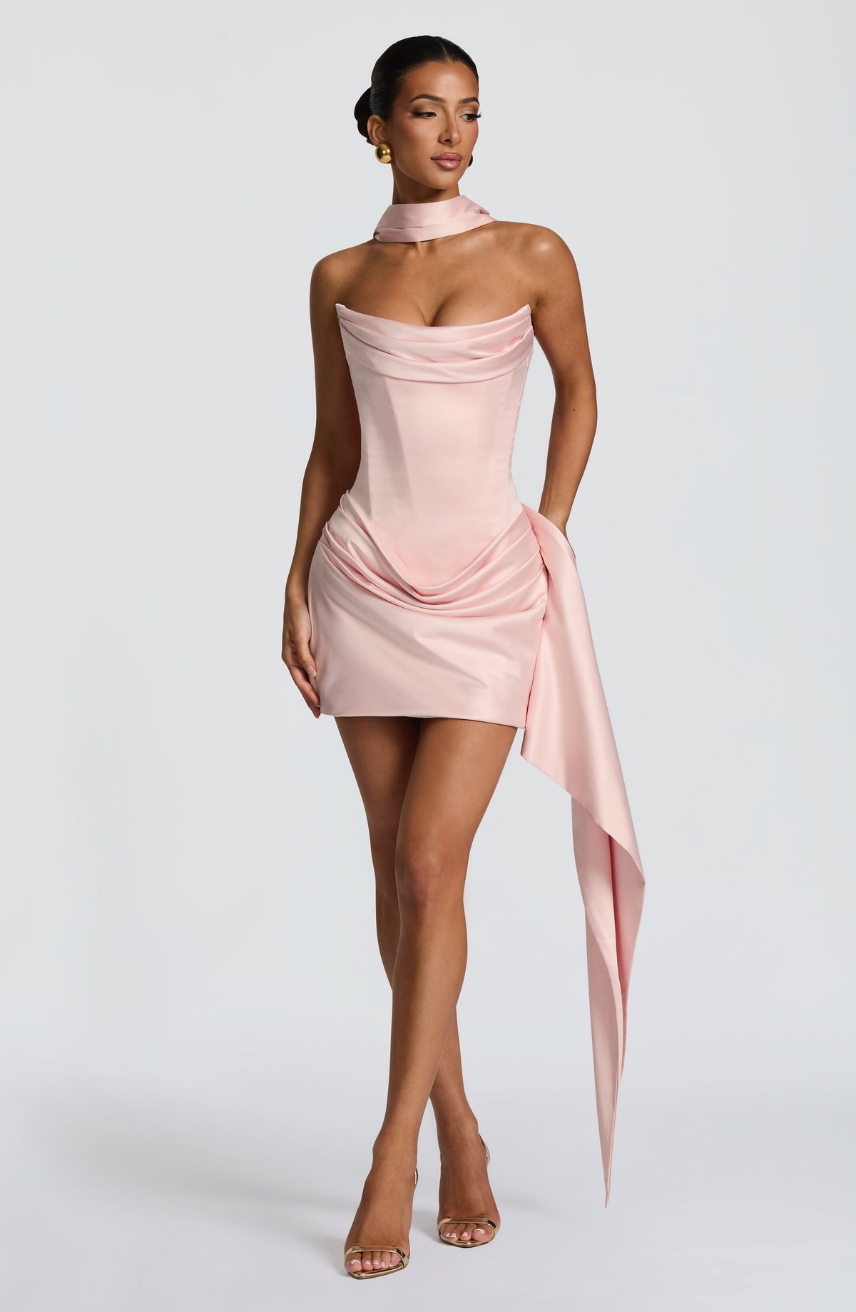 Robe Mini Femme Sans Bretelles avec Détail Écharpe