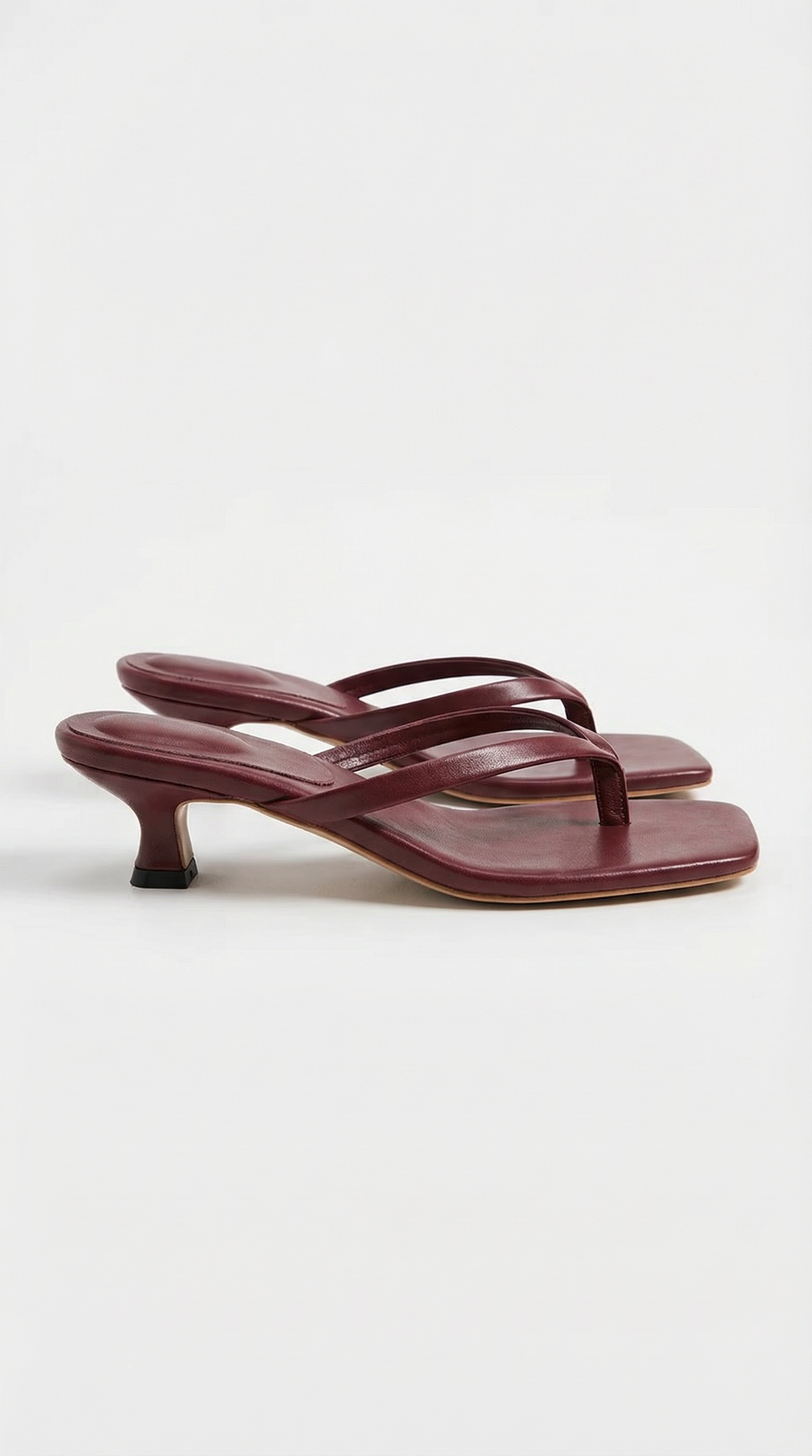 Sandales Femme à Talon Bas et Brides Fines – Look Estival Décontracté